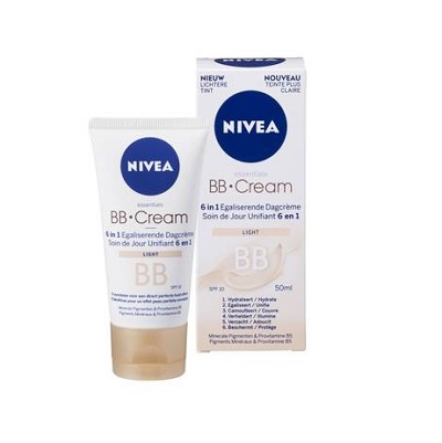 NIVEA Essentials BB Creme SPF 20 – Licht, 6-in-1 Pflege & Leichte Abdeckung, 50 Ml